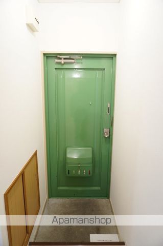 北園マンションの玄関写真