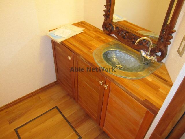 洗面設備　※別部屋同型タイプです。