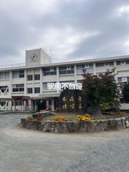 中学校　比良松中学校（中学校）まで300m