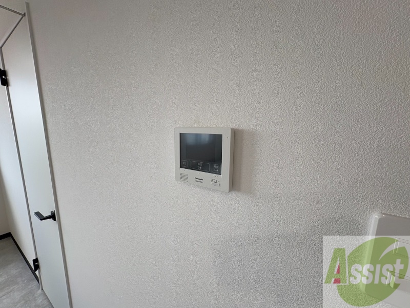 セキュリティ　ＴＶモニター付インターホンです。来客者の顔が見えるので安心！