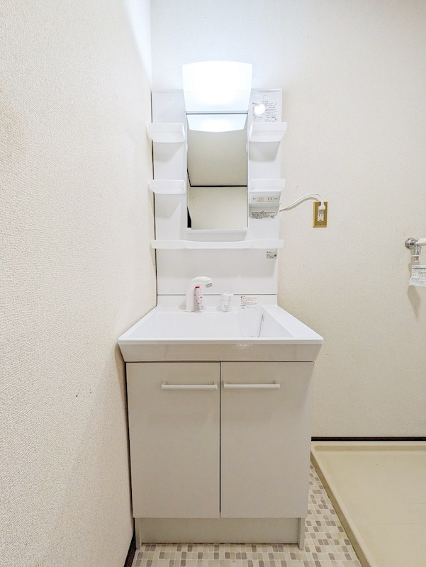 洗面設備　洗髪洗面化粧台