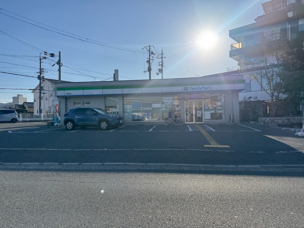 コンビニ　ファミリーマート 交野星田店（コンビニ）まで214m