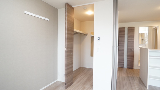 収納　ウォークインクローゼット