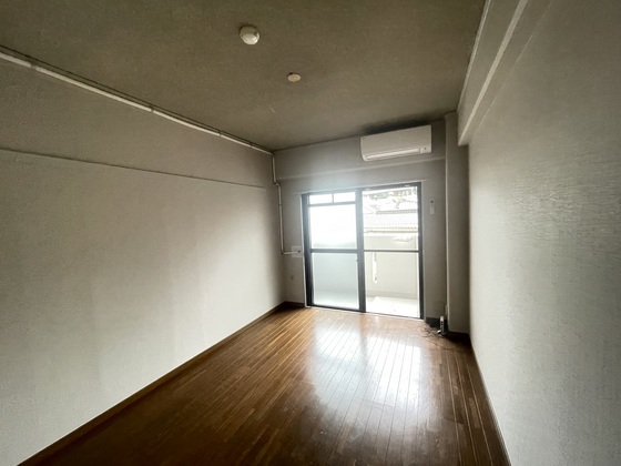 居室・リビング　※別部屋の写真です