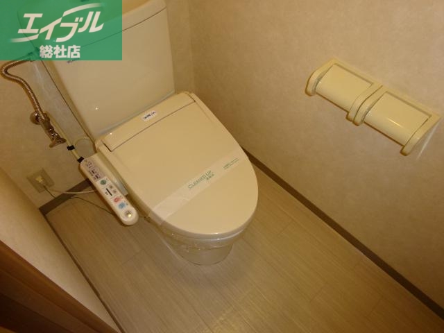 トイレ　シャワー付トイレ