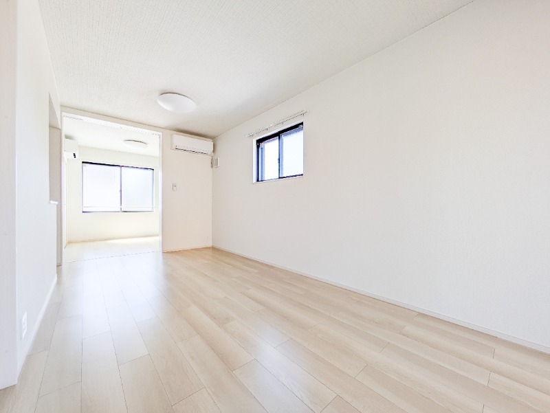 居室・リビング　図面と現状に相違がある場合には現状を優先