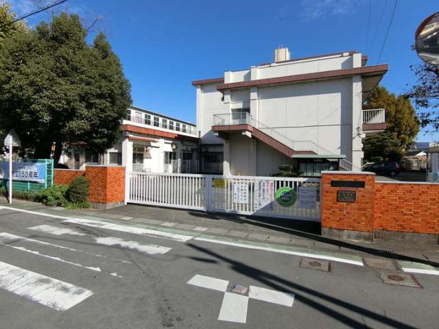 小学校　東小学校（小学校）まで880m