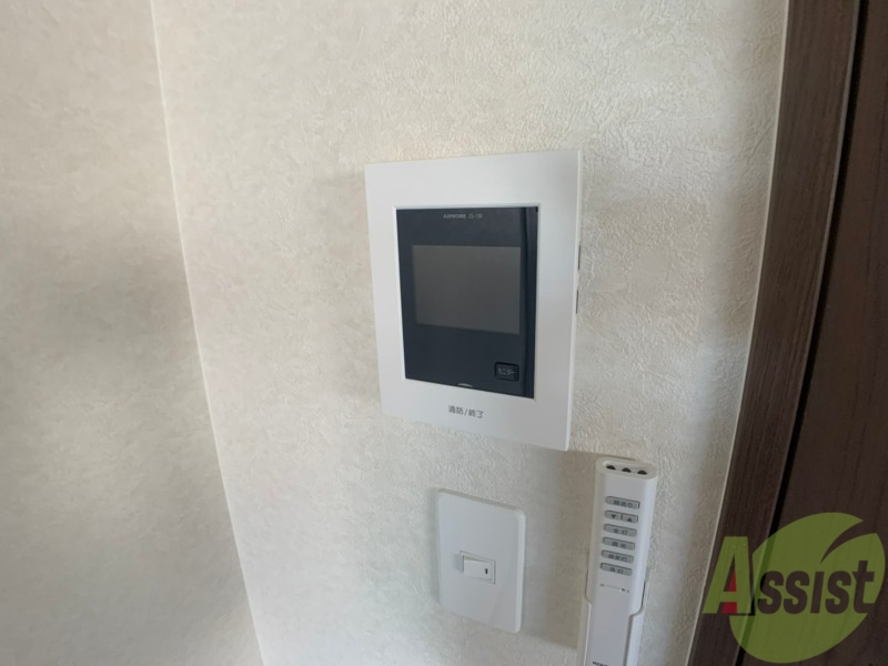 セキュリティ　ＴＶモニター付インターホンです。来客者の顔が見えるので安心！