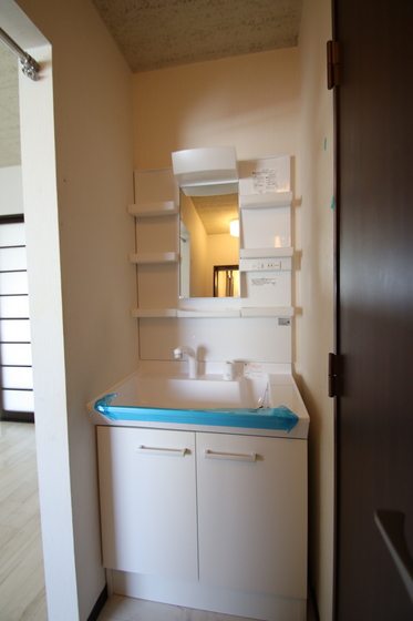 洗面設備　他号室写真です