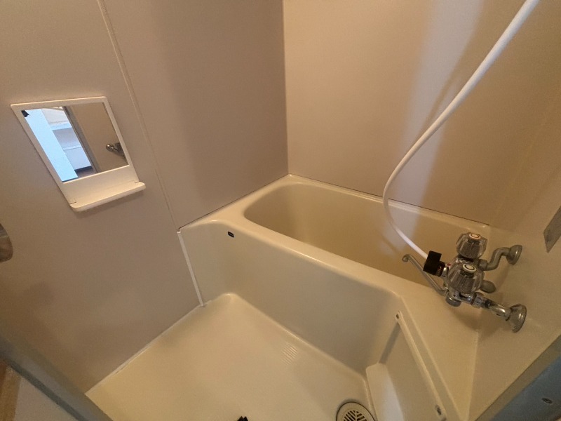 バス・シャワールーム　バスルーム