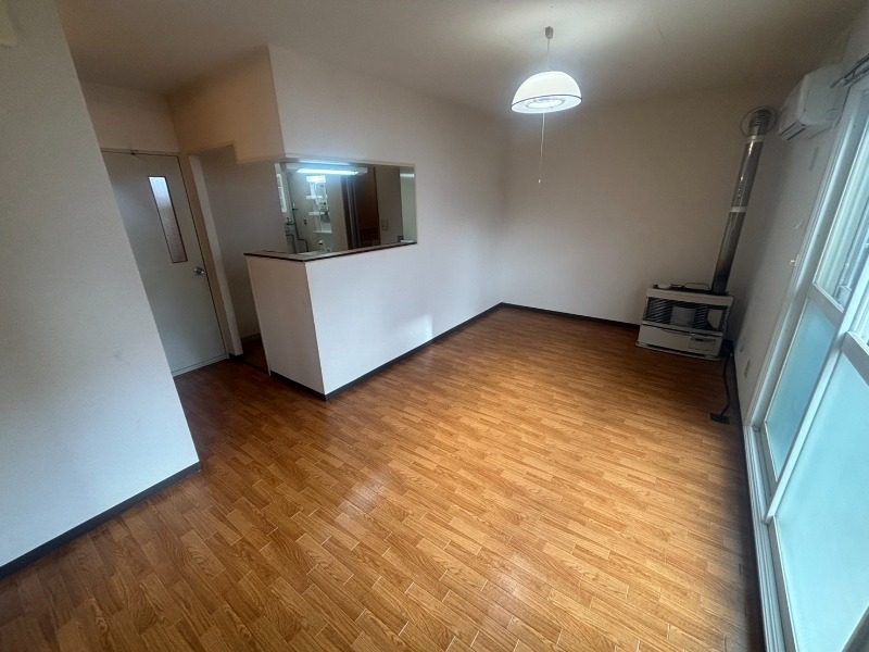 その他部屋・スペース　明るいリビング