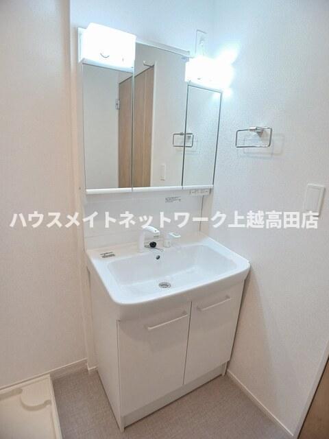 洗面設備　洗髪洗面化粧台