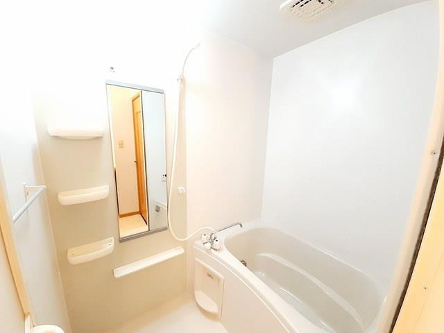 バス・シャワールーム　浴室