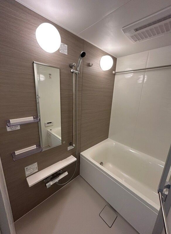 バス・シャワールーム