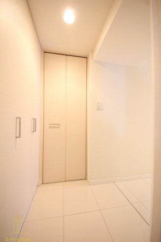 玄関　エスライズ北堀江