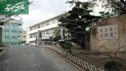 中学校　岡山市立妹尾中学校（中学校）まで1313m