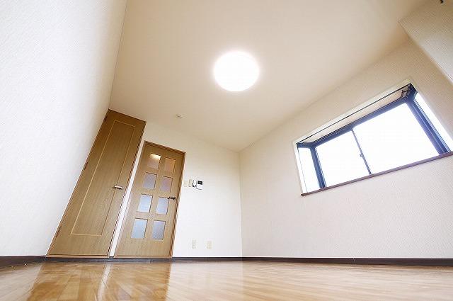 居室・リビング　ゆったりとした居間です