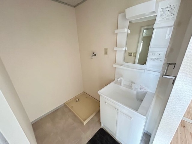 洗面設備　同仕様