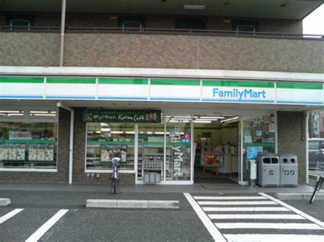 コンビニ　ファミリーマートMYS新北島店（コンビニ）まで356m