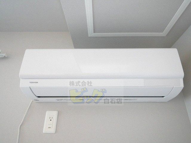 その他設備　夏も快適なエアコン付きです♪