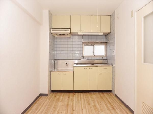 居室・リビング　内装