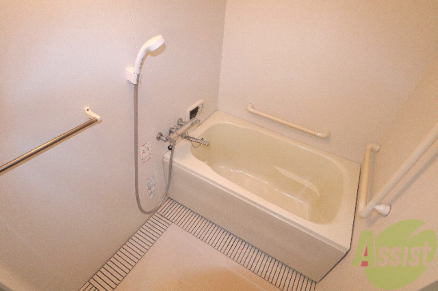 バス・シャワールーム　清潔感のあるバス