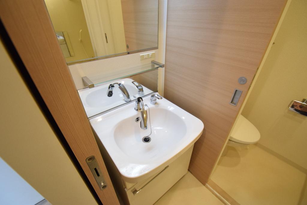 洗面設備　洗髪洗面化粧台