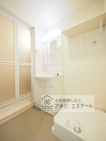 洗面設備　同一仕様写真
