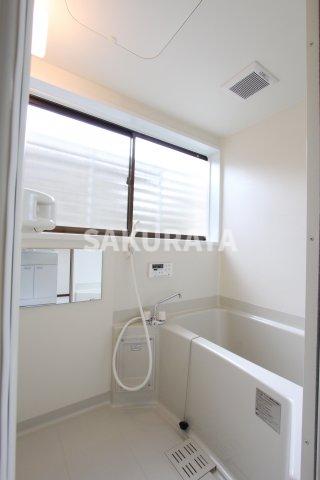 バス・シャワールーム　現況と異なる場合があります。