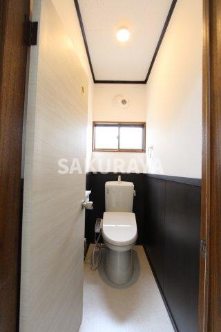 トイレ　現況と異なる場合があります。