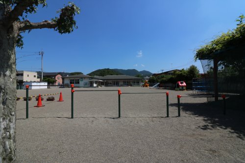 幼稚園・保育園　足利市三重保育所（幼稚園・保育園）まで513m