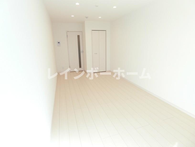 その他部屋・スペース　こちらの居間で趣味の時間をお楽しみください