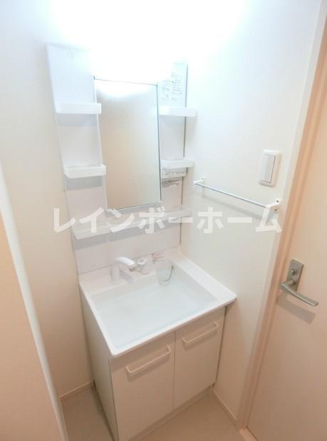 洗面設備　洗面所です