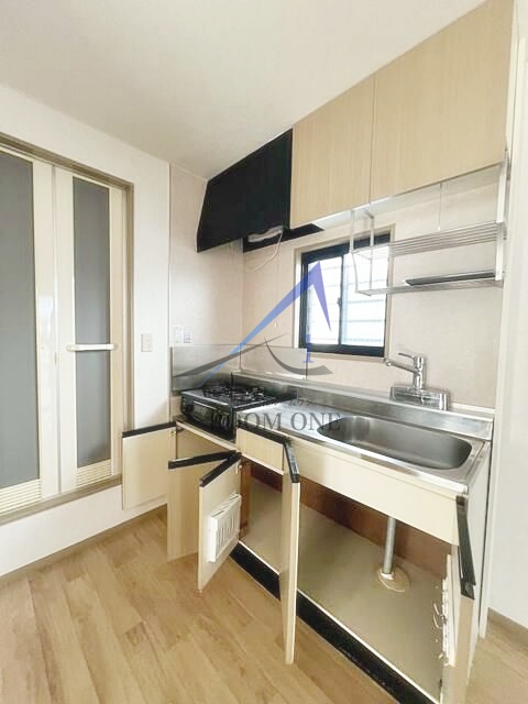 キッチン　キッチンです。