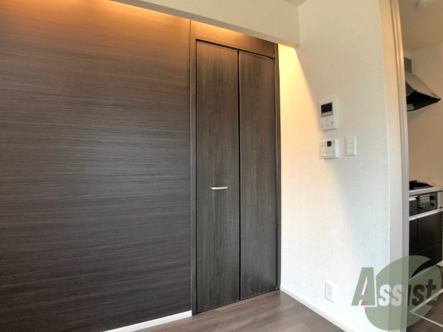 収納　クローゼットです。大きい荷物もしまうことができます。