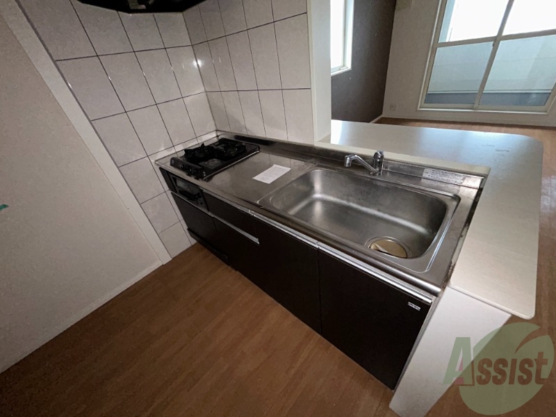 キッチン　キッチンはガスなので火加減の調整がしやすそうです。