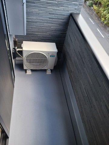 バルコニー　陽当たり良好なバルコニーです