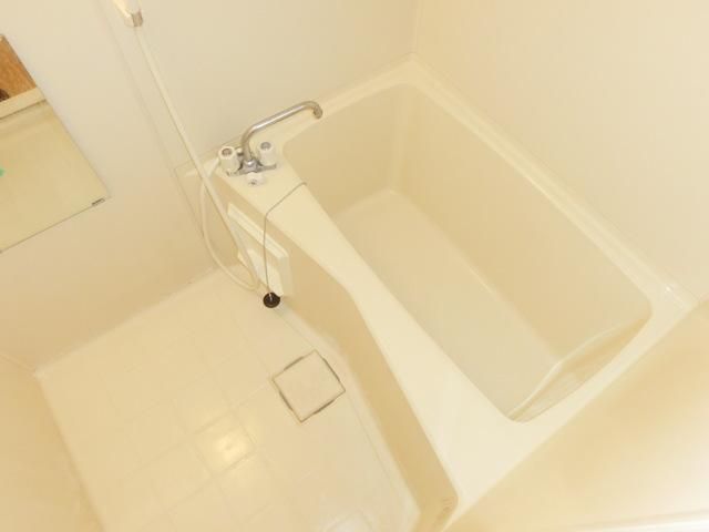 バス・シャワールーム　★清潔感のあるバスルームです★