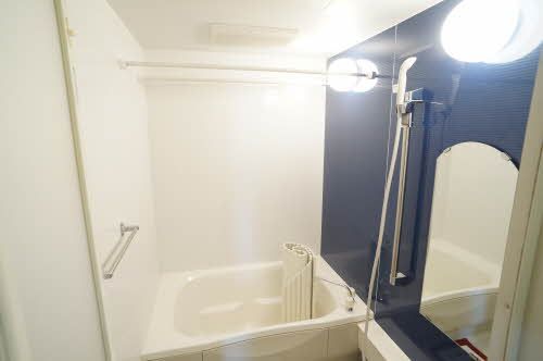 バス・シャワールーム　浴室