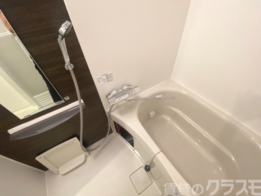 バス・シャワールーム　一日のお疲れをお取りください。