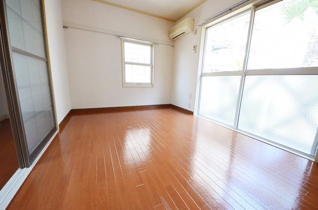 居室・リビング　☆洋室１☆