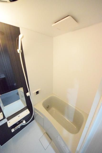 バス・シャワールーム　追い焚き付き