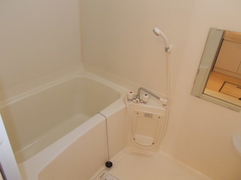 バス・シャワールーム　図面と現状に相違がある場合には現状を優先