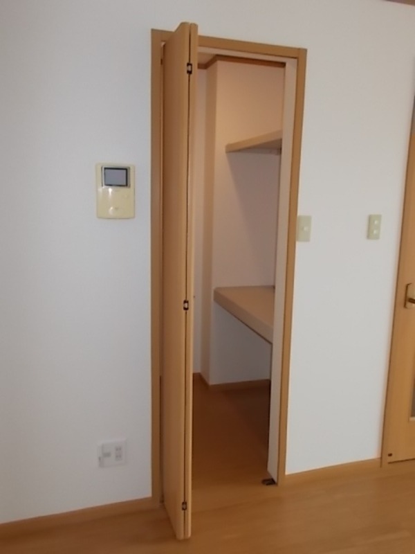 収納　図面と現状に相違がある場合には現状を優先