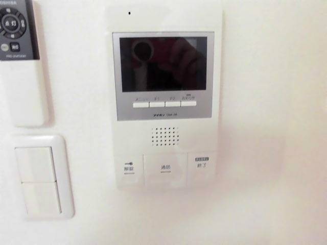 セキュリティ　モニターフォンで安心ですね