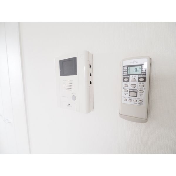 セキュリティ　※写真は同じマンションの違う部屋のものになります。