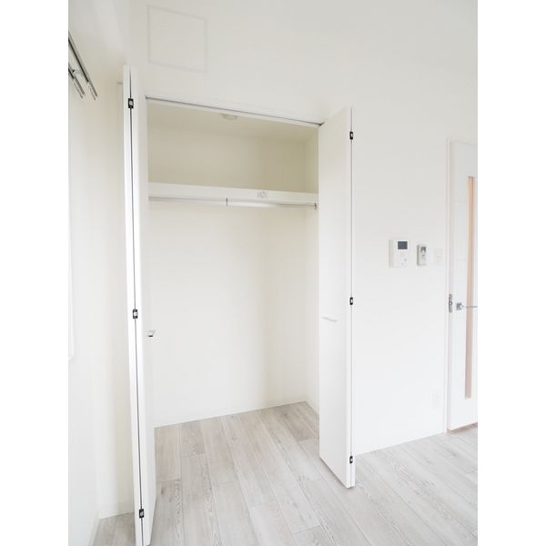 収納　※写真は同じマンションの違う部屋のものになります。