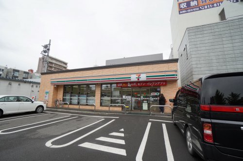 コンビニ　セブンイレブン 南7条店（コンビニ）まで422m