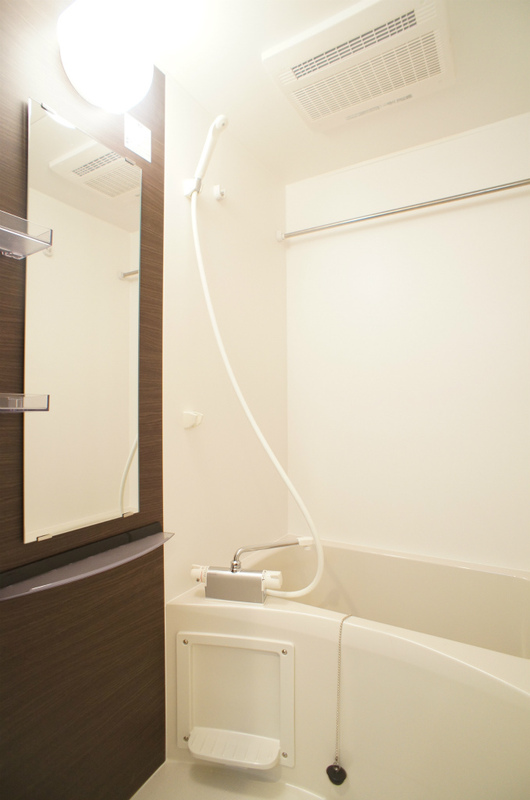 バス・シャワールーム　浴室乾燥機付きの浴室♪