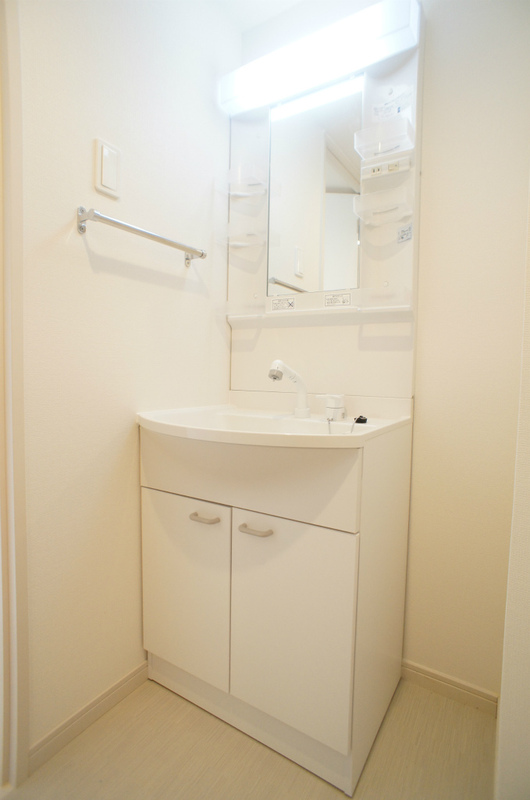 洗面設備　人気の独立洗面台付き♪